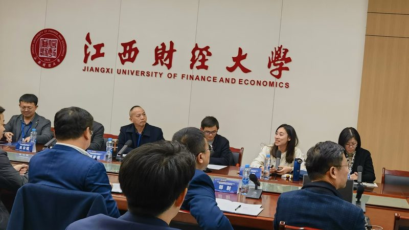 选择标准：正规代理记账公司需具备以下条件：